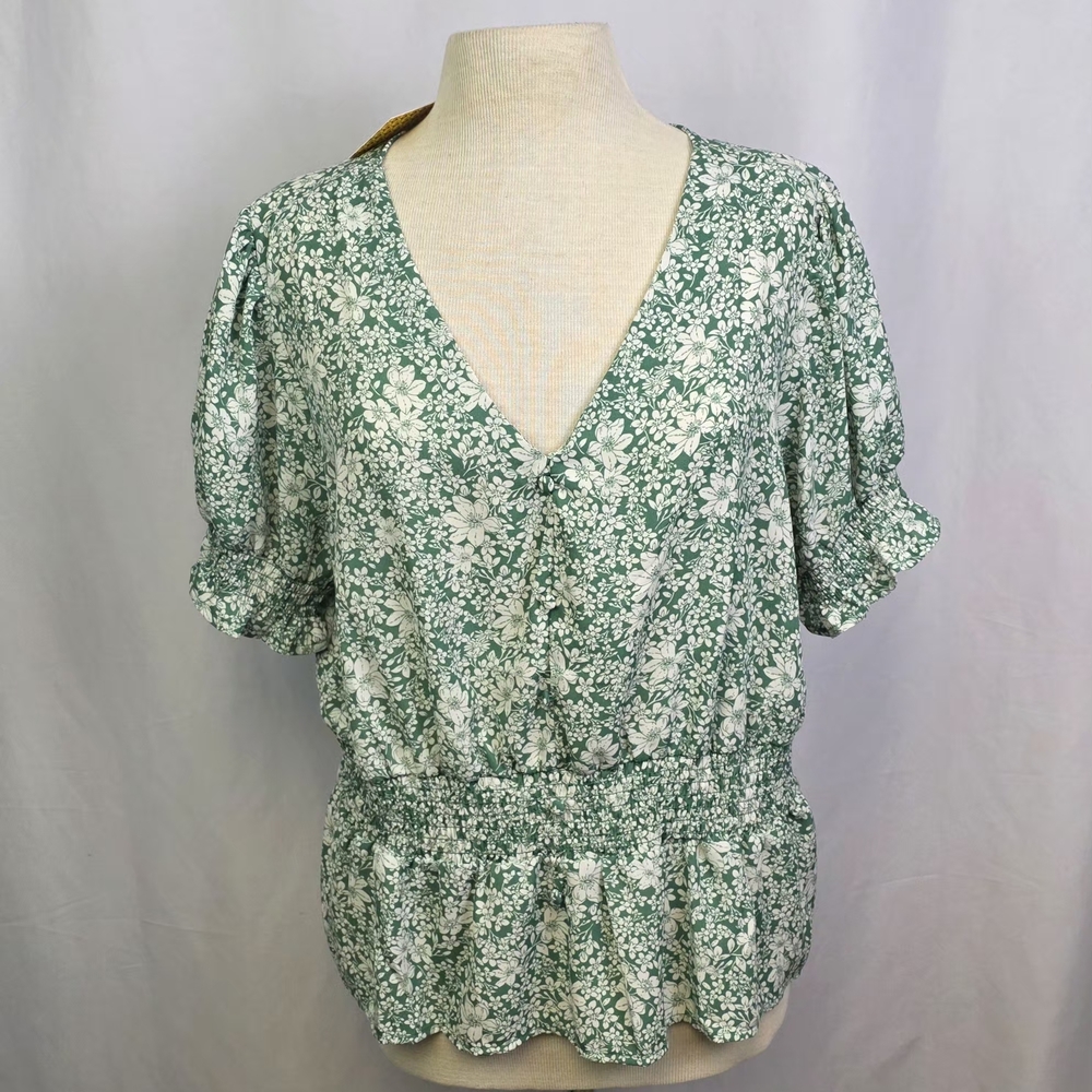 Coco & Shay Women's Floral Smocked Peplum Blouse 3XL NWOT